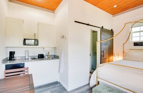 Lucas Apartment | Allen Studio Near Hiking & Kayaking: 5 Mi to Dtwn!
