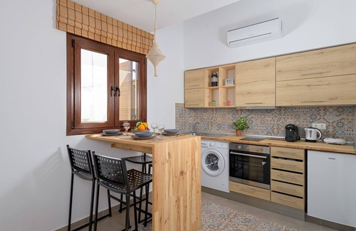 Rhodes Old Town Apartment | Alley 7