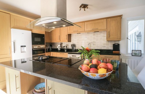 Newby Bridge Cottage | ALLOA, pet friendly, character holiday cottage in Newby Bridge