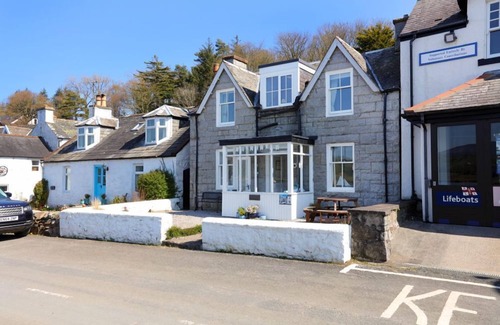 Kippford Cottage | Allonby Cottage - a cottage that sleeps 7 guests in 4 bedrooms