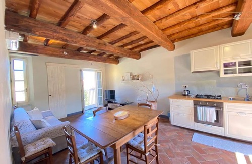 Marciana Marina Apartment | Alloro 6, Trilocale Quaint, a few steps from the center and the sea.