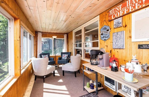 Smyrna House | AllSports LakeHouse, Private Beachfront/Dock/FirePit/Grill/Paddleboards