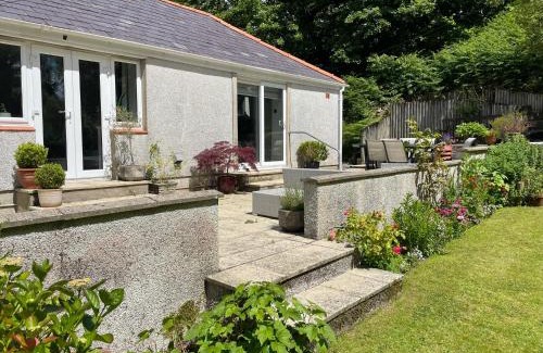 Bangor House | Allt Lwyd - Peaceful & Tranquil Setting