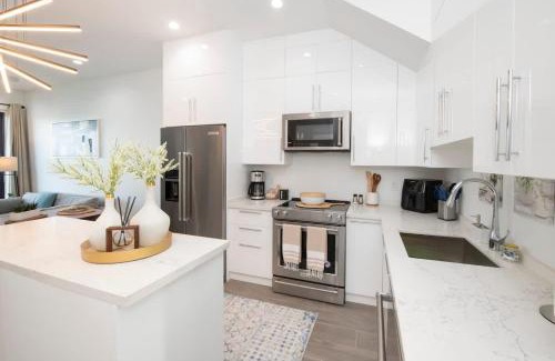 Grand Harbour House | Allure #22 3BR Waterfront