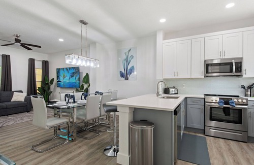 Bellavida House | Allure | Entire home in Kissimmee, Florida, 8 guests, 3 bedrooms, 2 baths