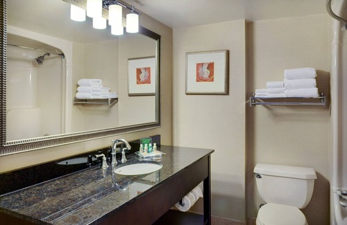 Barrie Hotel | Allure Hotel & Conference Centre, Ascend Hotel Collection