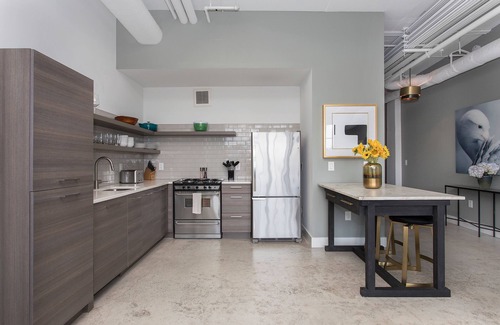 Old Fourth Ward Apartment | Alluring Abode by Atlanta Luxury Rentals