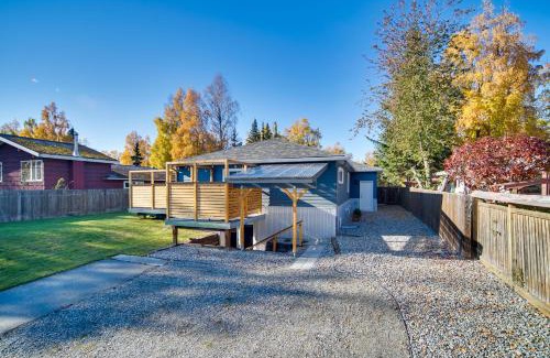 Turnagain Apartment | Alluring Anchorage Apt - Walk to Coastal Trl!