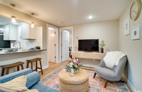 Turnagain Apartment | Alluring Anchorage Apt - Walk to Coastal Trl!