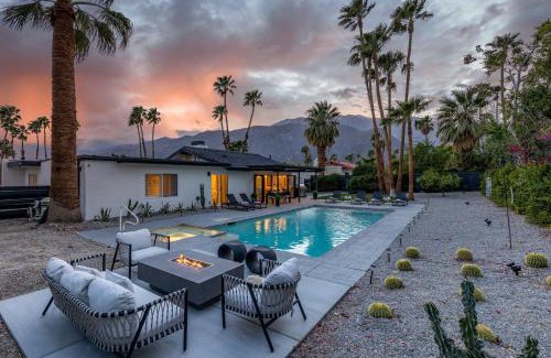 Vista Norte Villa | Alluring Palms by ACME House Company