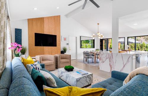 Vista Norte Villa | Alluring Palms by ACME House Company