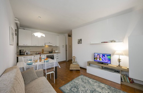 Barbarano Apartment | Alma - 100m Near Lake, Salò, Italy