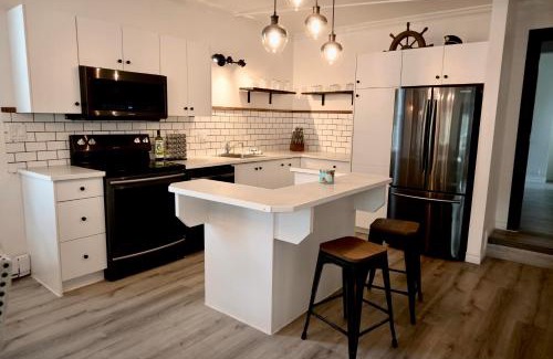 Alma Apartment | Alma 2 bedroom Sleeps 6
