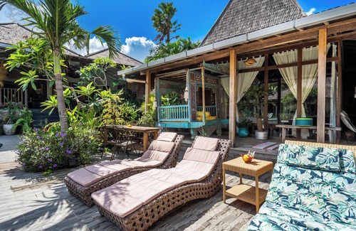 Banjar Semer Villa | Alma, 5 Bedroom Joglo Villa in Canggu + Bilyard