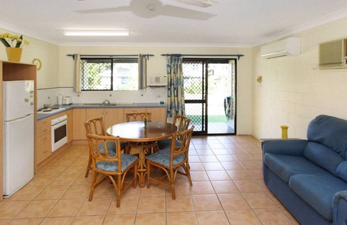 Arcadia Apartment | Alma Bay Holiday Unit 1