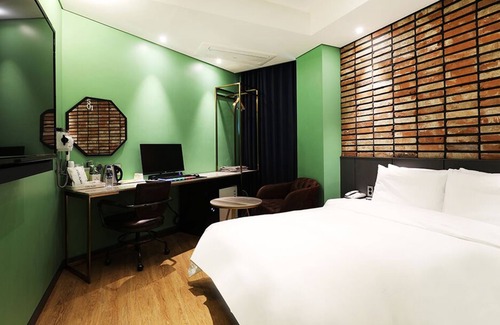 Jincheon Hotel | Alma Business Hotel