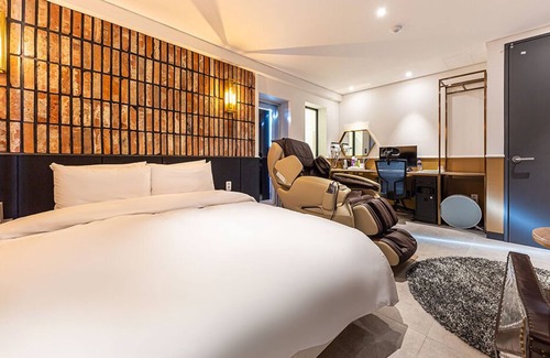 Jincheon Hotel | Alma Business Hotel