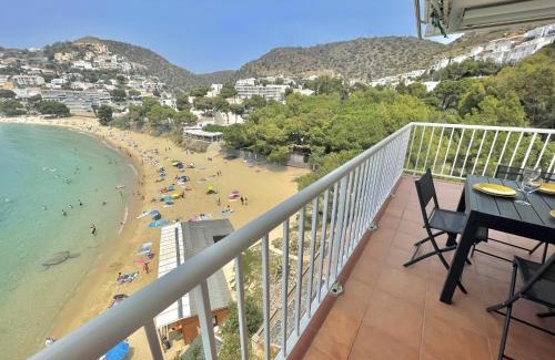 Almadraba-Canyelles Apartment | Almadraba Raymond