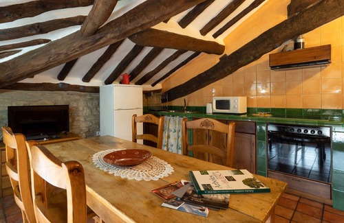 Barcabo Cottage | Almazorre: Country holiday home - ALMAZORREApartment in Farmhouse