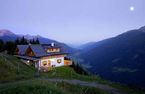 Obervellach Ski Chalet | Almdorf summit happiness - luxury in picturesque nature