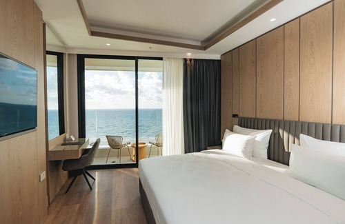 Bat Yam Hotel | ALMERA