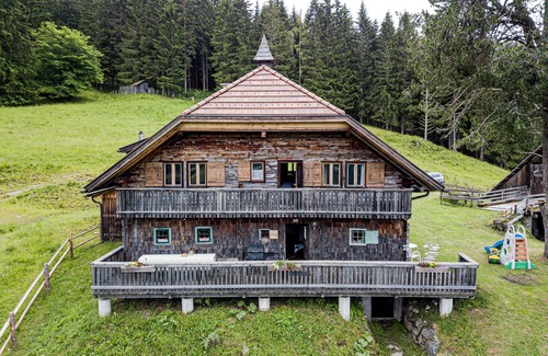 Sankt Egidi Ski Chalet | Almhütte Meierei Secluded location in Styria