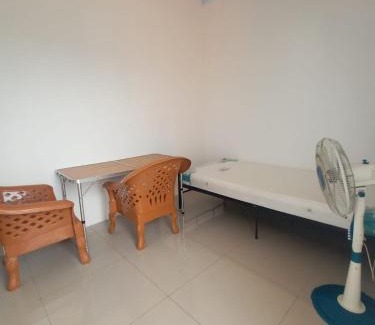 Caringin Hotel | ALMic guesthouse Bogor