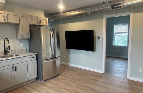 Mount Pleasant Apartment | Almira Properties Unit 3