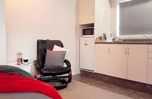 Alexandra Apartment | Almond Court Motel