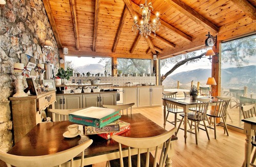Arachova Apartment | Almond House Suites Arachova - Adults Only