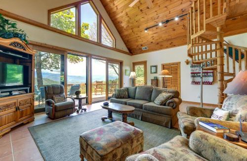 Almond House | Almond Vacation Rental with Mountain Views!