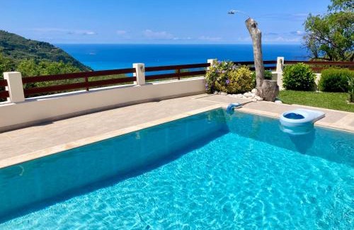 Kalamitsi Villa | Almond villa