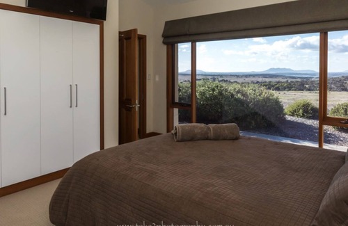 Lake Wangary Cabin | Almonta Park Lodge