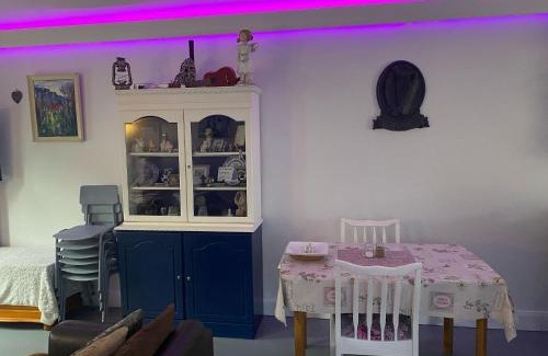 Donegal Apartment | Almost Heaven - 4 min drive from Donegal Town