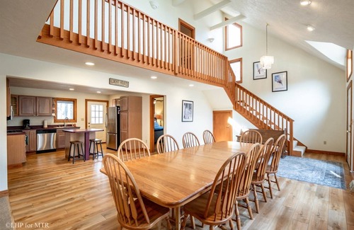 Northface House | Almost Heaven - 72 Brookside RoadnnAlmost Heaven - Hot Tub, Fireplace, Handicap Accessible, Pet Friendly