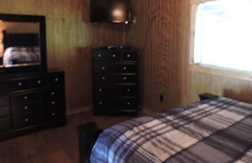 Malaga Cabin | Almost Heaven Lodge at Sparkman Lake