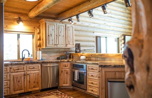 Island Park Cabin | Almost Heaven ~ Stunning Lake views, Firepit