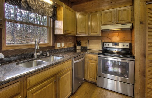 Gatlinburg - Pigeon Forge Cabin | Almost Heaven: Your Smoky Mountain Escape is Pure Bliss!