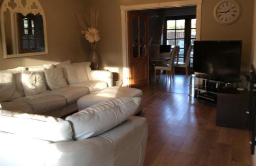 Lesbury House | Alnside Lodge near Alnmouth with hot tub