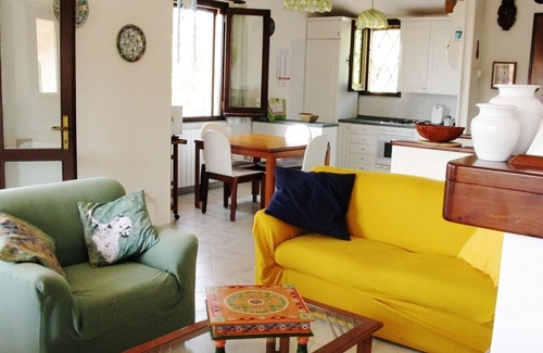 Chia Villa | Aloe Apartment. .