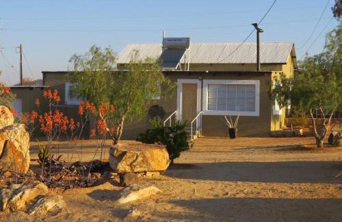 Aus House | Aloe Rock House