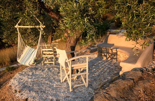 Steni Vala Apartment | ALOE STUDIO - Flower Houses in Alonissos island