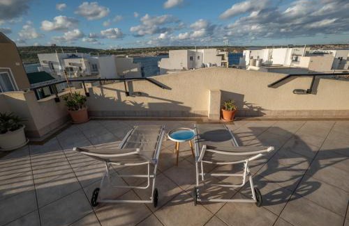 Għadira Apartment | Aloe Vera penthouse corner