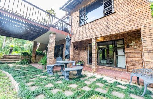 Ethekwini Apartment | AloeViewCottage - Private Quiet & so Tranquil