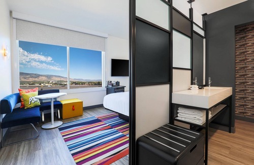 Reno Hotel | Aloft by Marriott Reno-Tahoe International Airport
