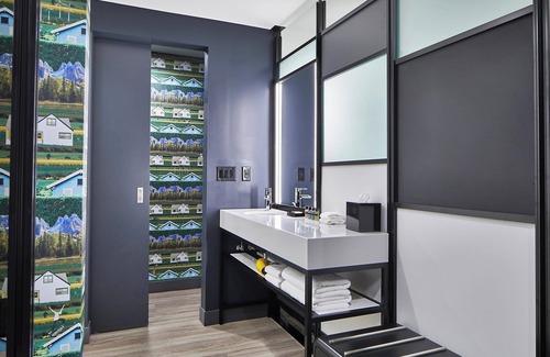 Twin Brook Hotel | Aloft Chattanooga Hamilton Place