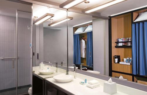 Shenzhen Hotel | Aloft Dynamic Town