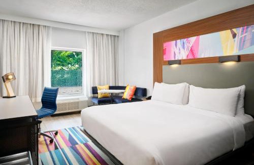 Ludlam Hotel | Aloft Miami Dadeland