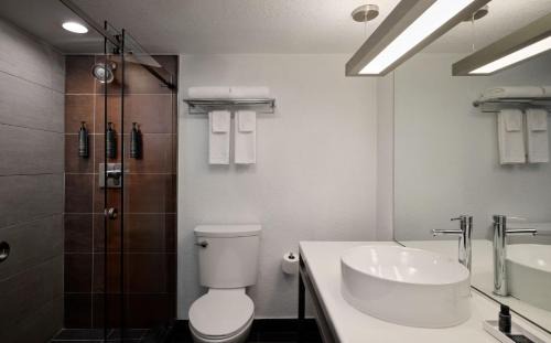 Ludlam Hotel | Aloft Miami Dadeland