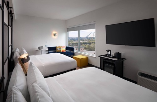 Williamsburg Hotel | Aloft Orlando International Drive